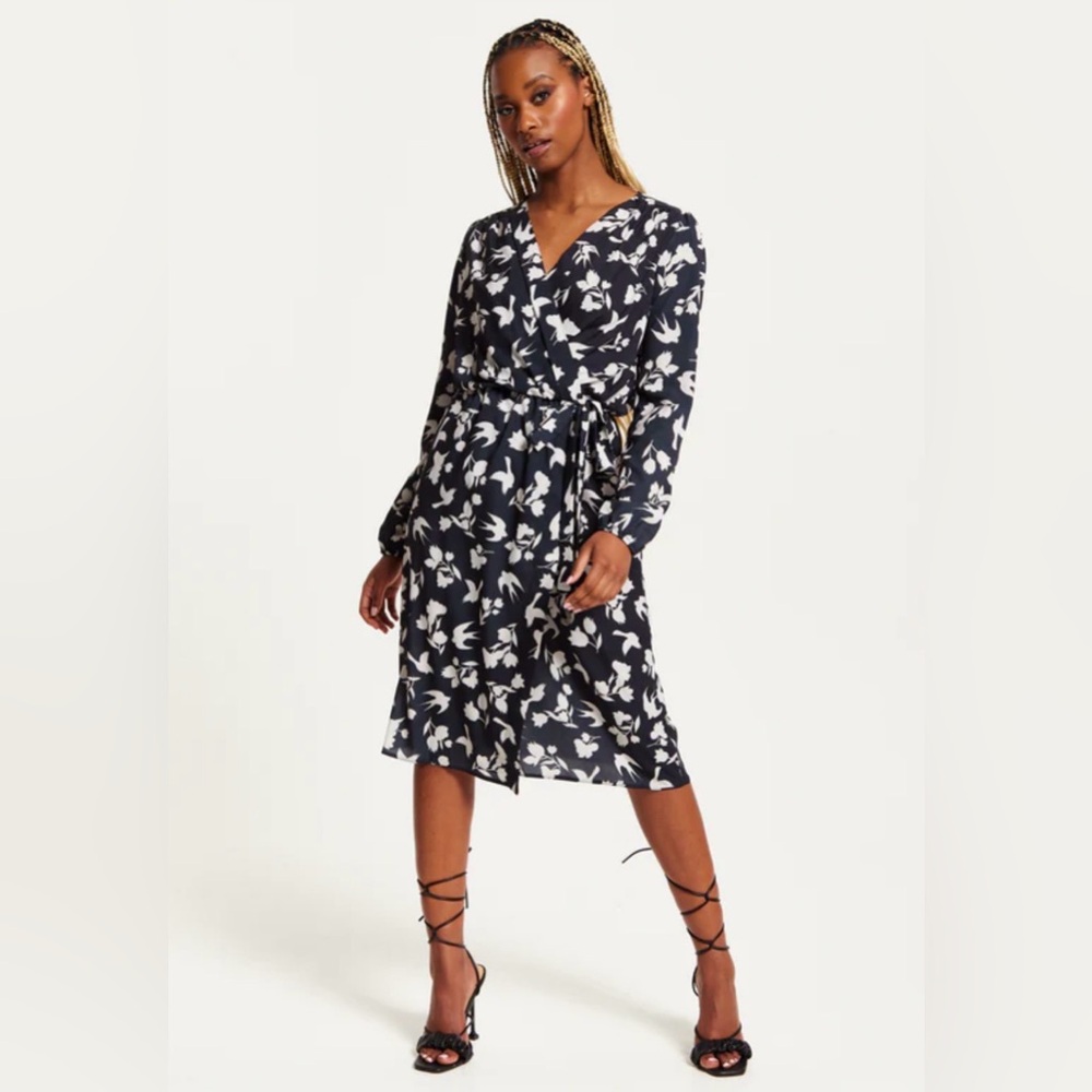 New Lush Women’s XL navy floral dress